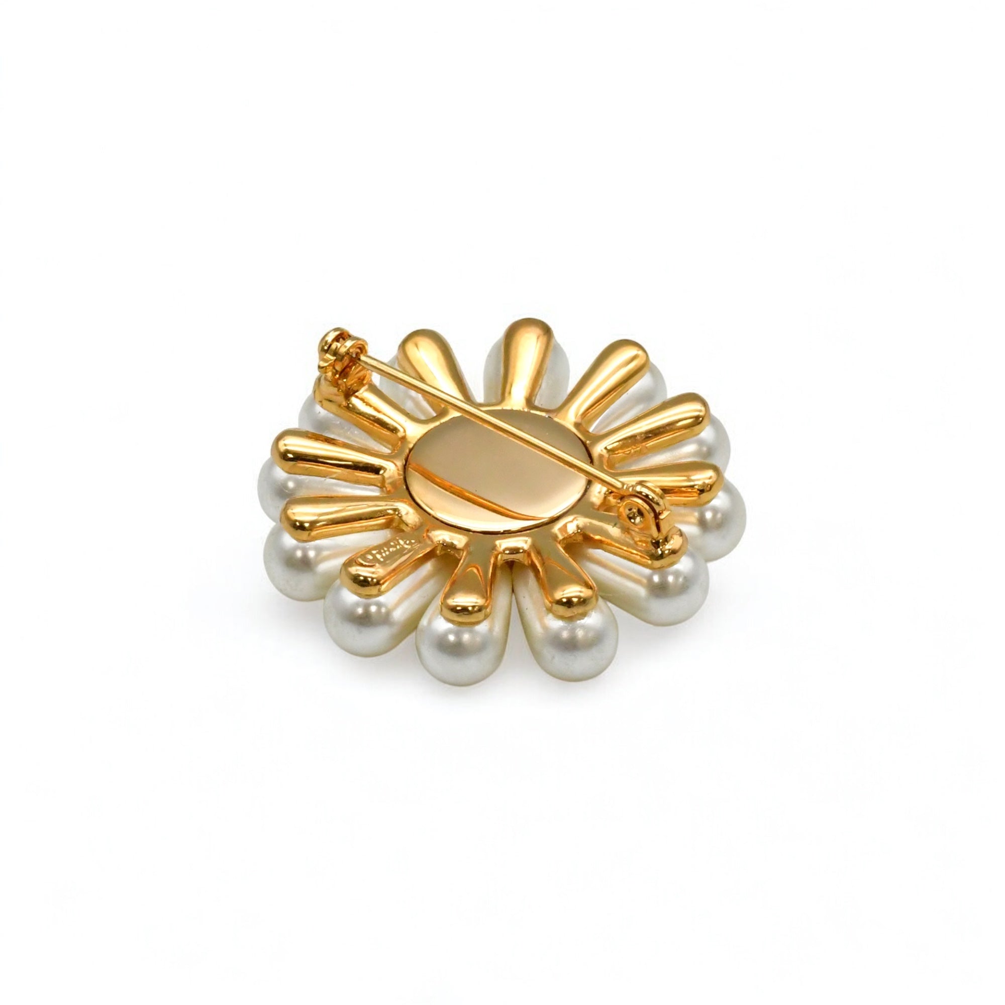 Daisy Brooch II