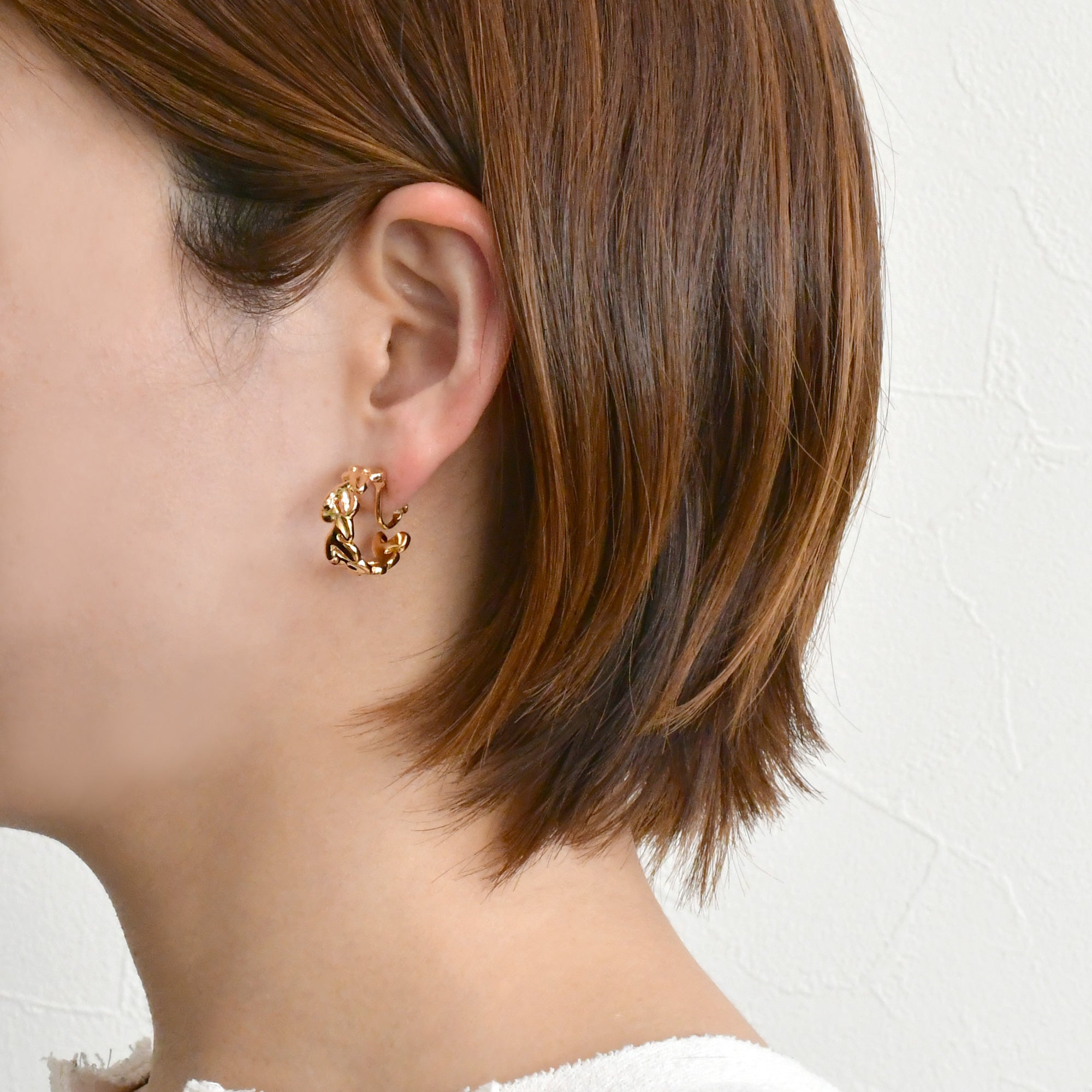 メタルムーブメント フープイヤリング