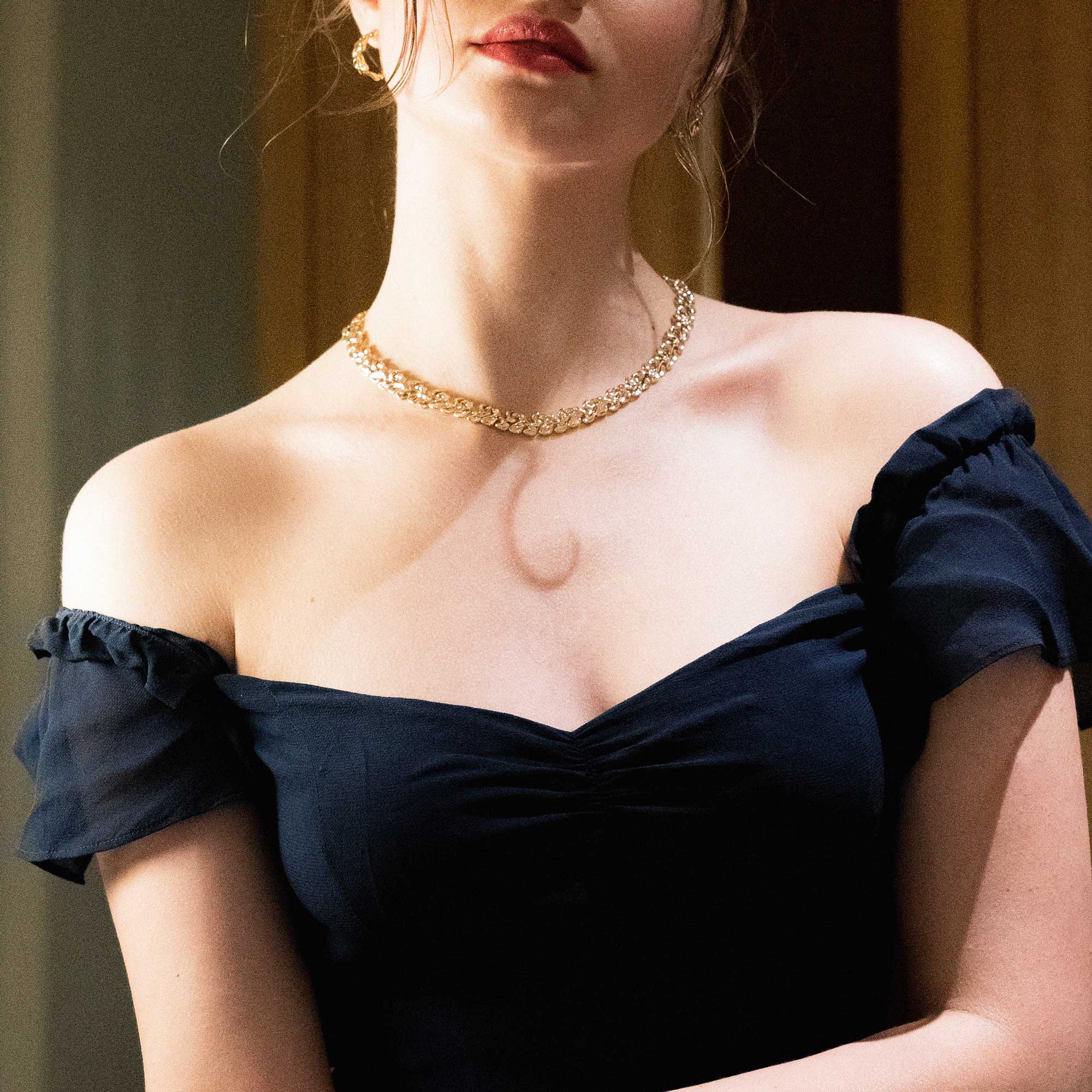 Metal Movement Hoop Earrings