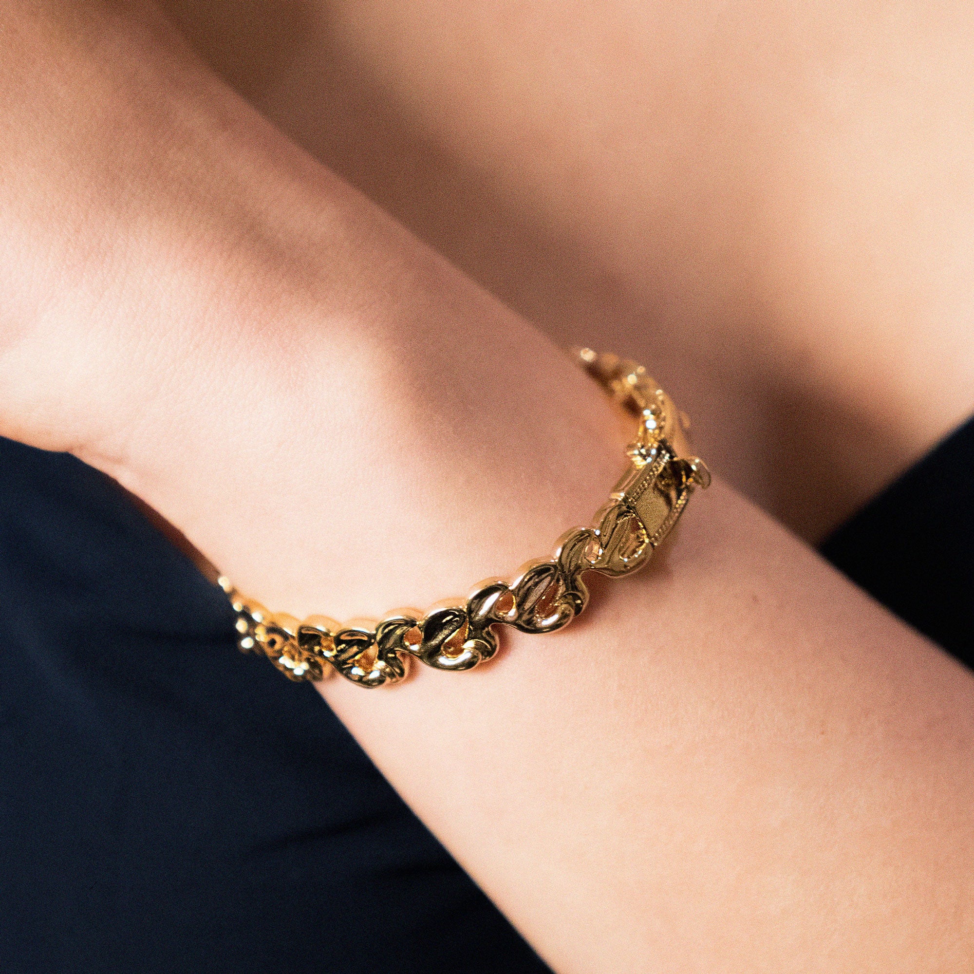 Metal Movement Bangle