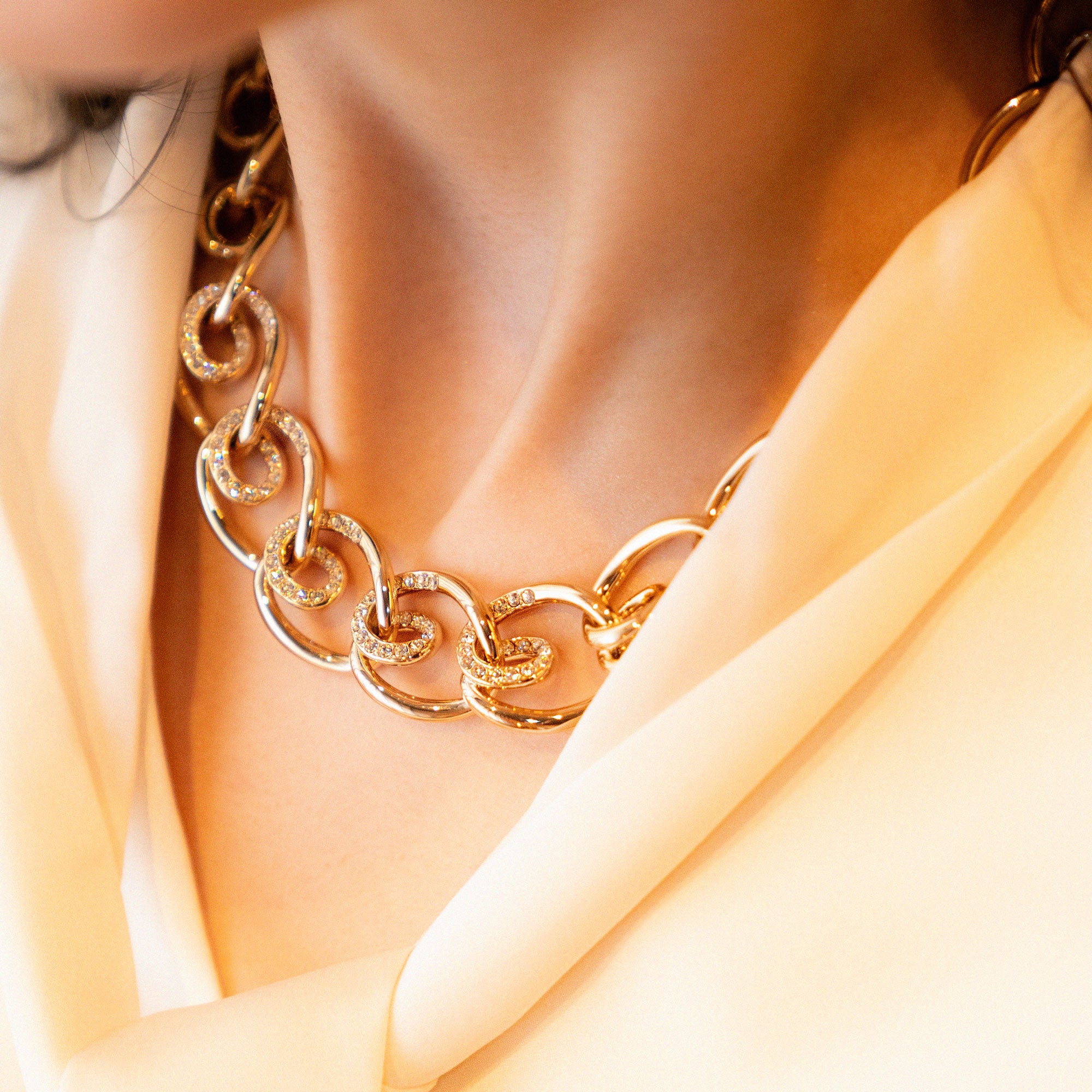 ライジング ネックレス