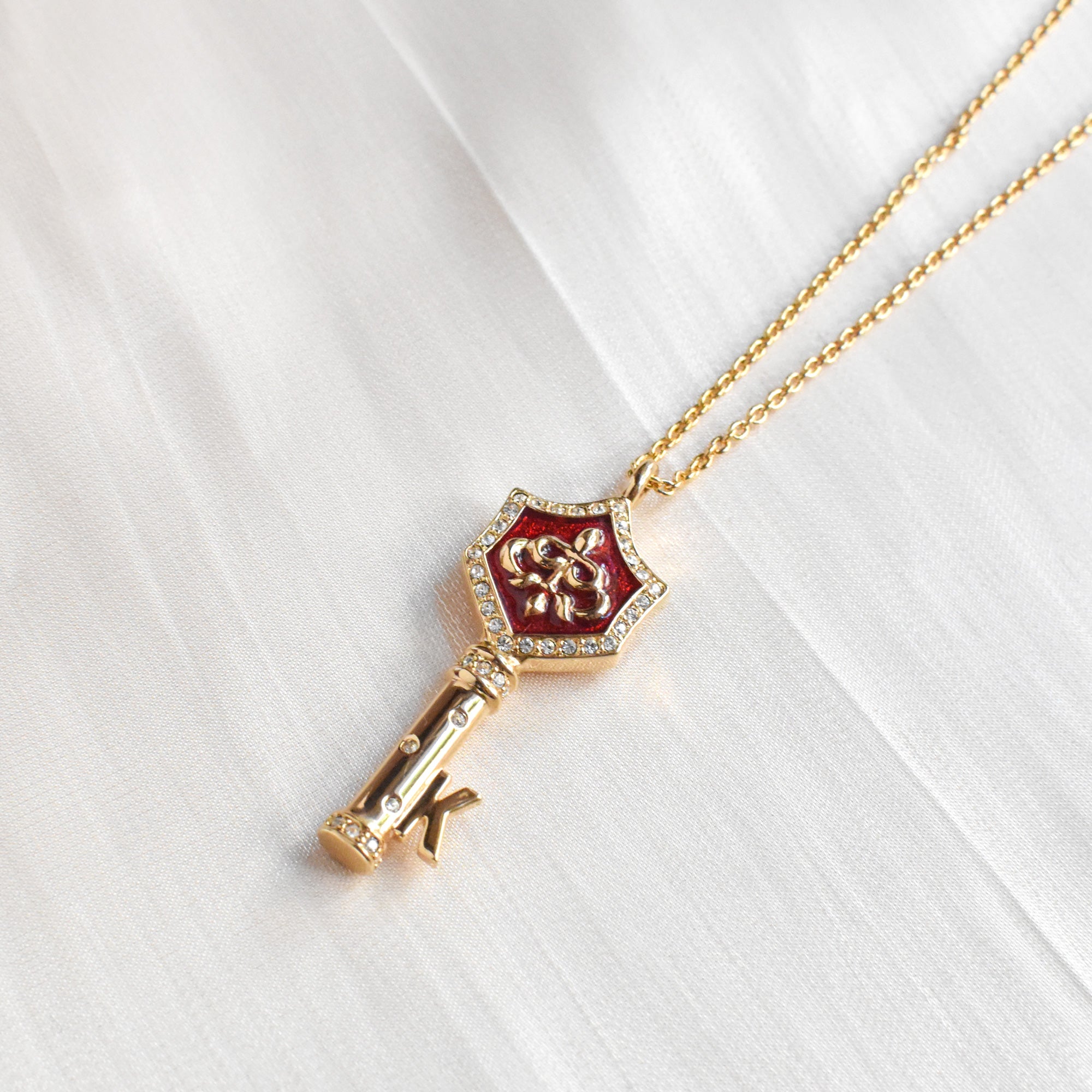 Red Amulet Long Necklace