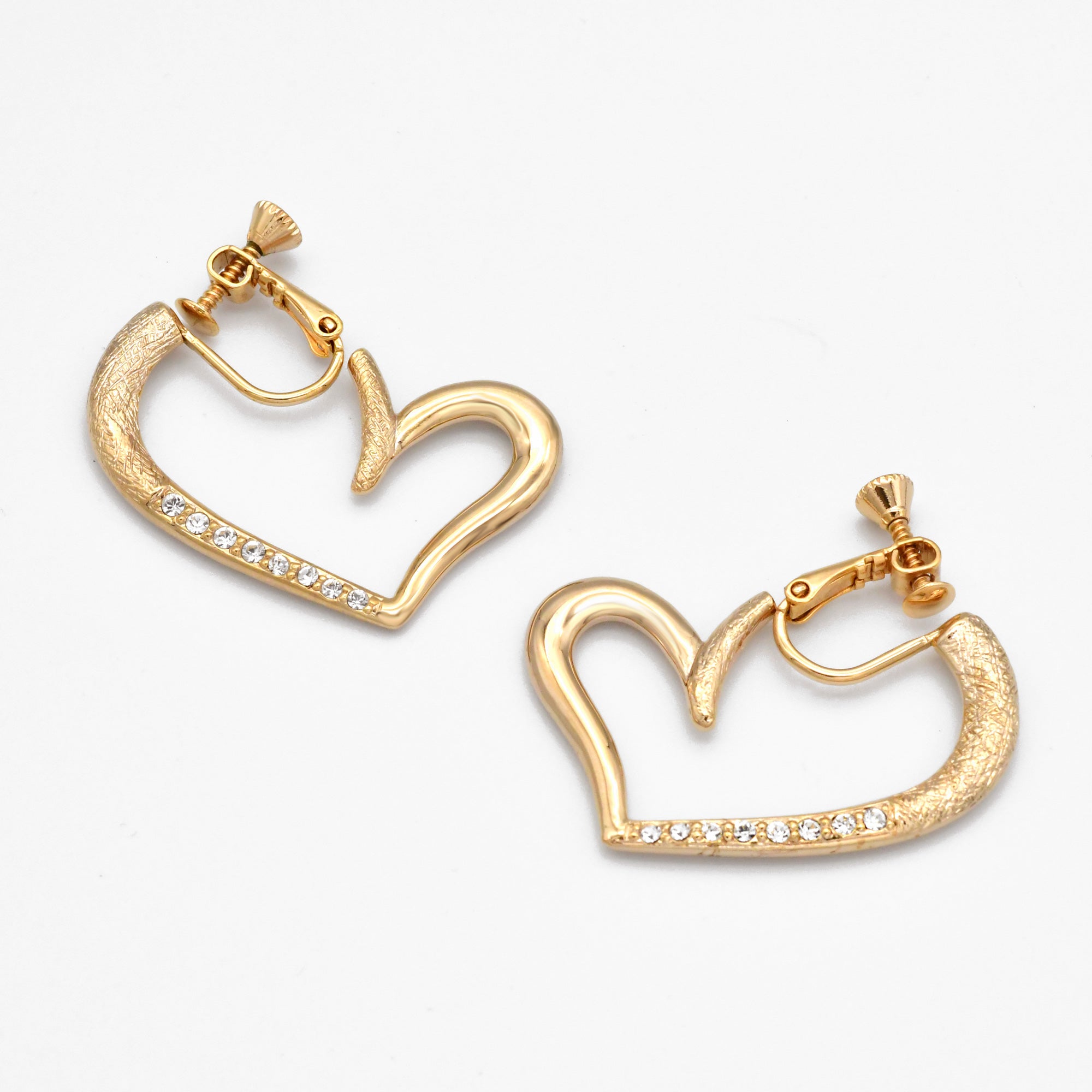 Ahn Mika smile heart hoop earrings
