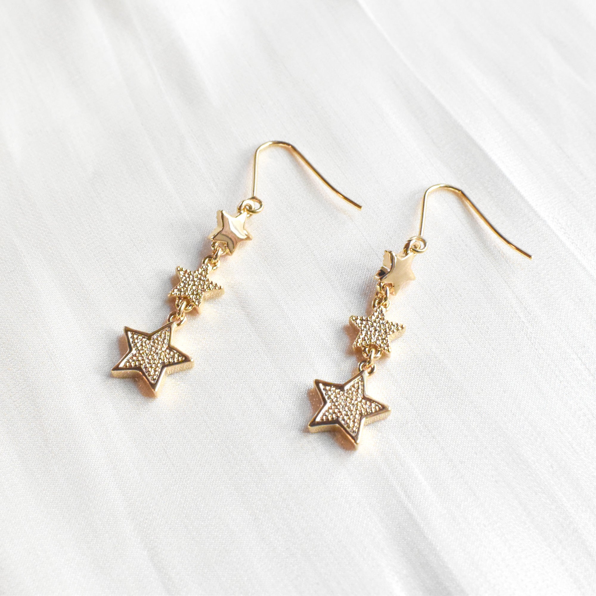 紅スター ピアス