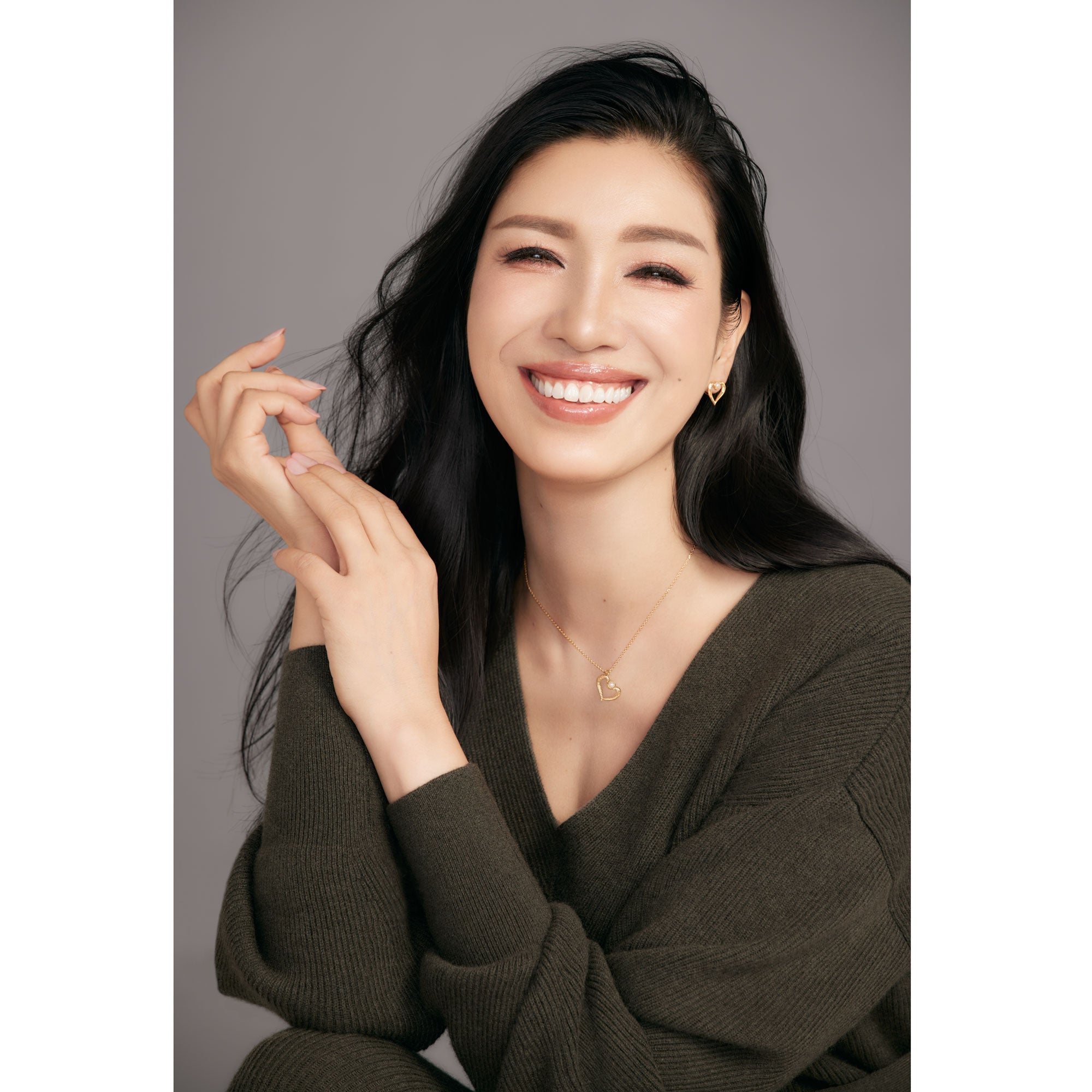 アンミカ スマイルハート プチピアス