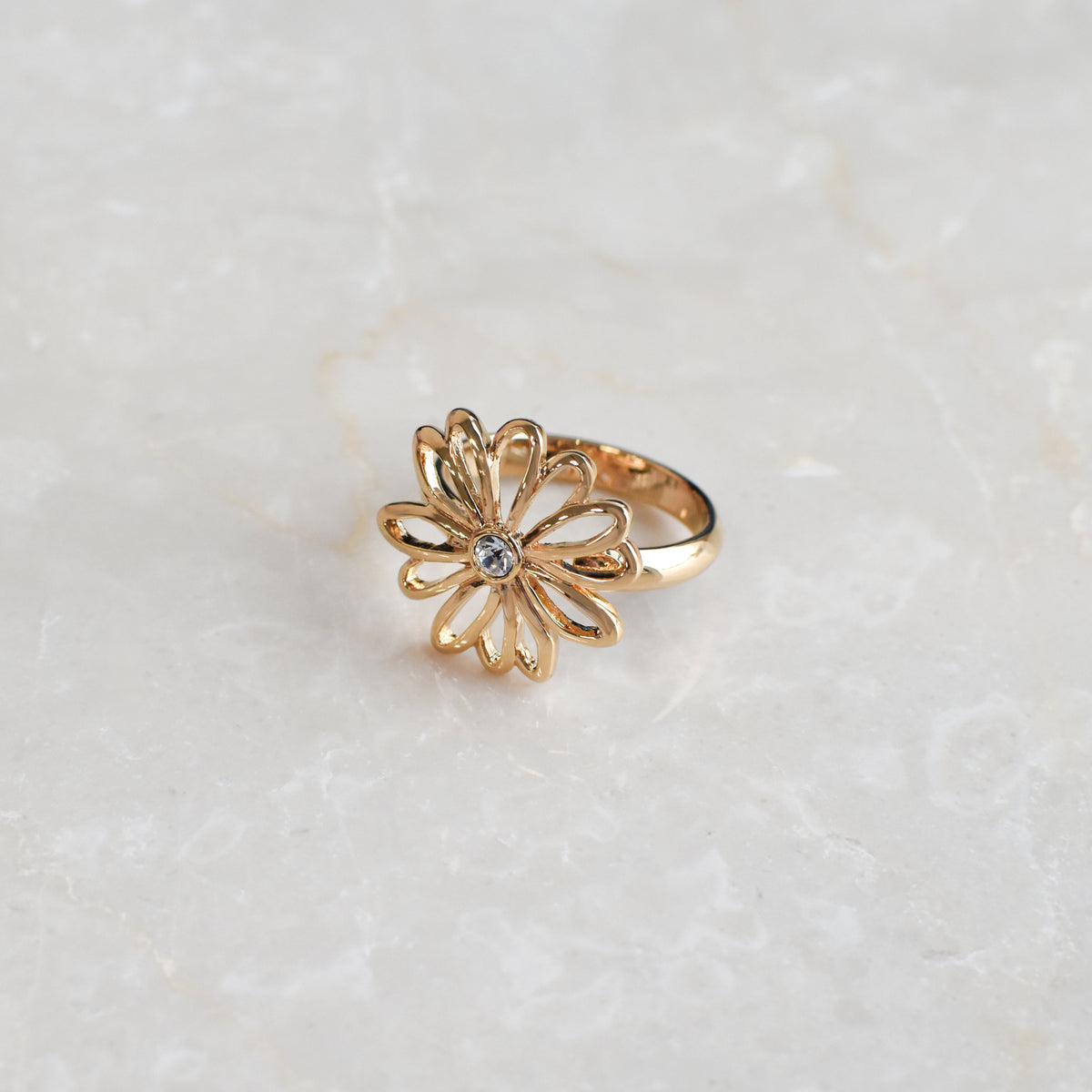 Airy Daisy Ring
