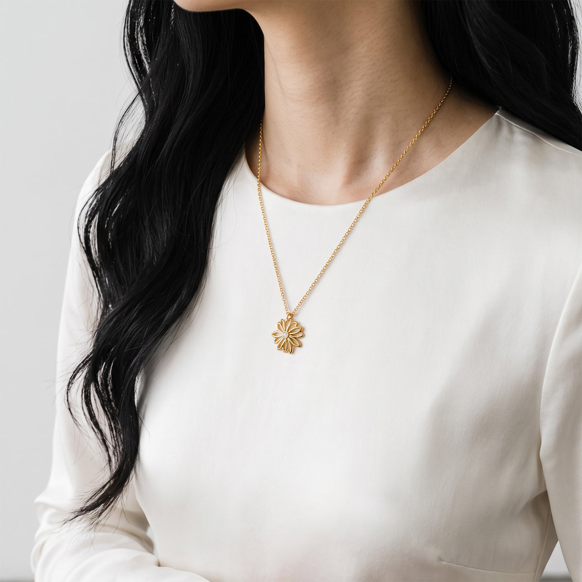 Airy Daisy Long Necklace