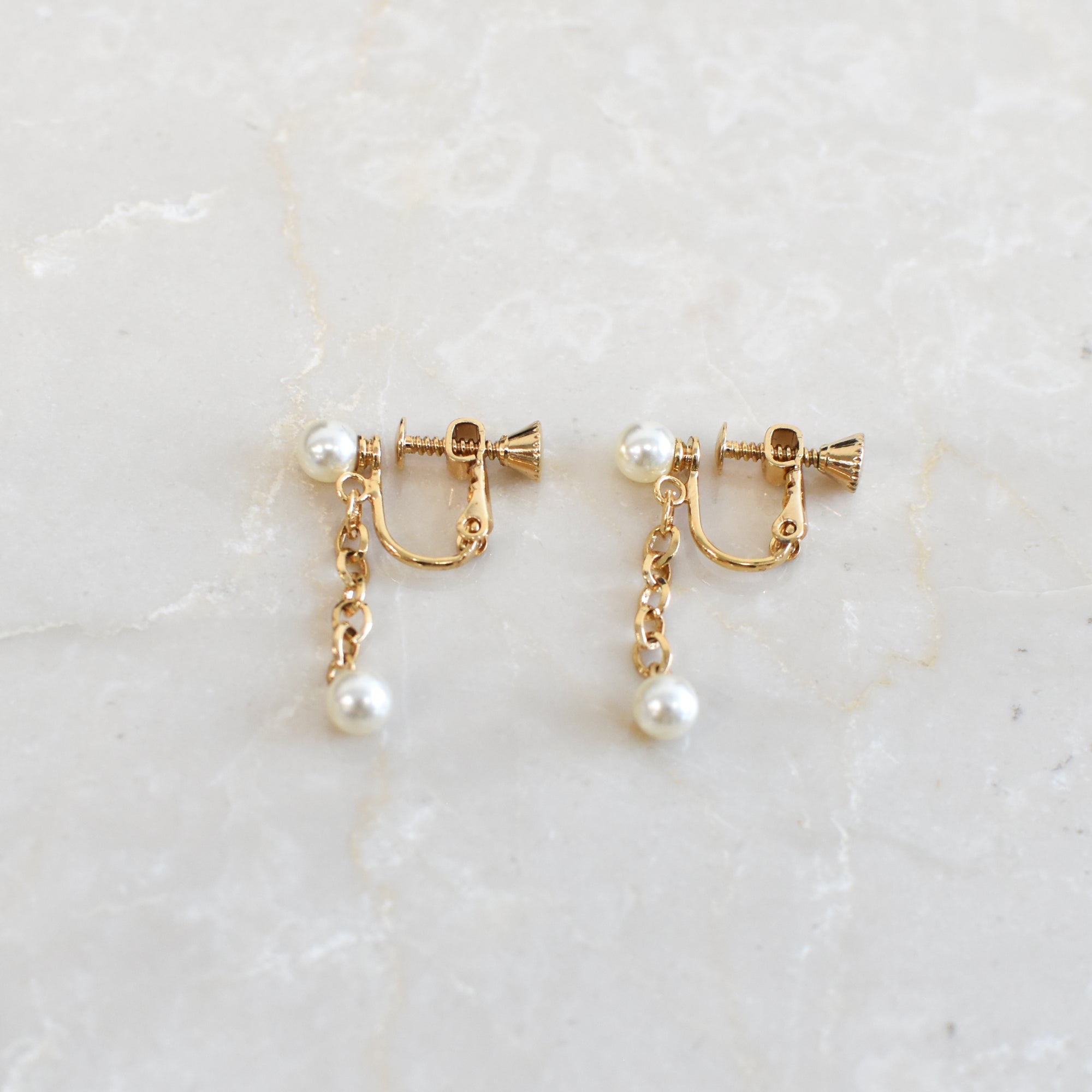 RIYO Pearl Chain Clip Earrings