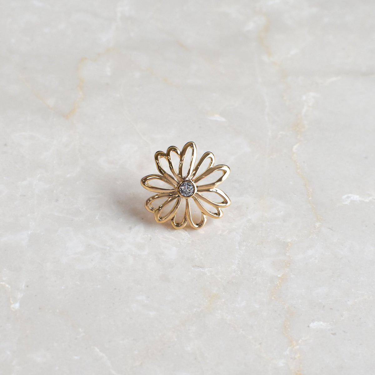 Airy Daisy Brooch