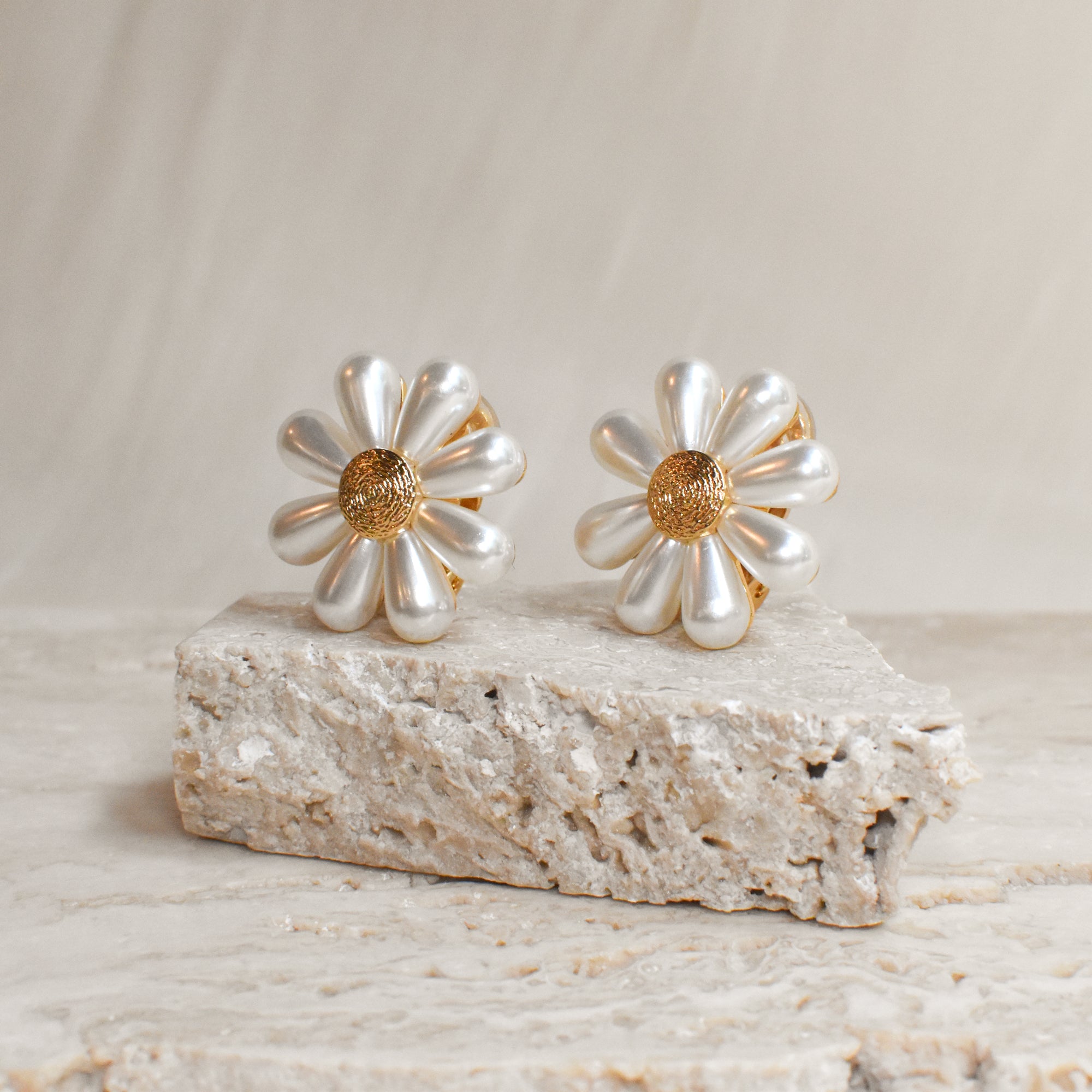 Daisy Clip Earrings