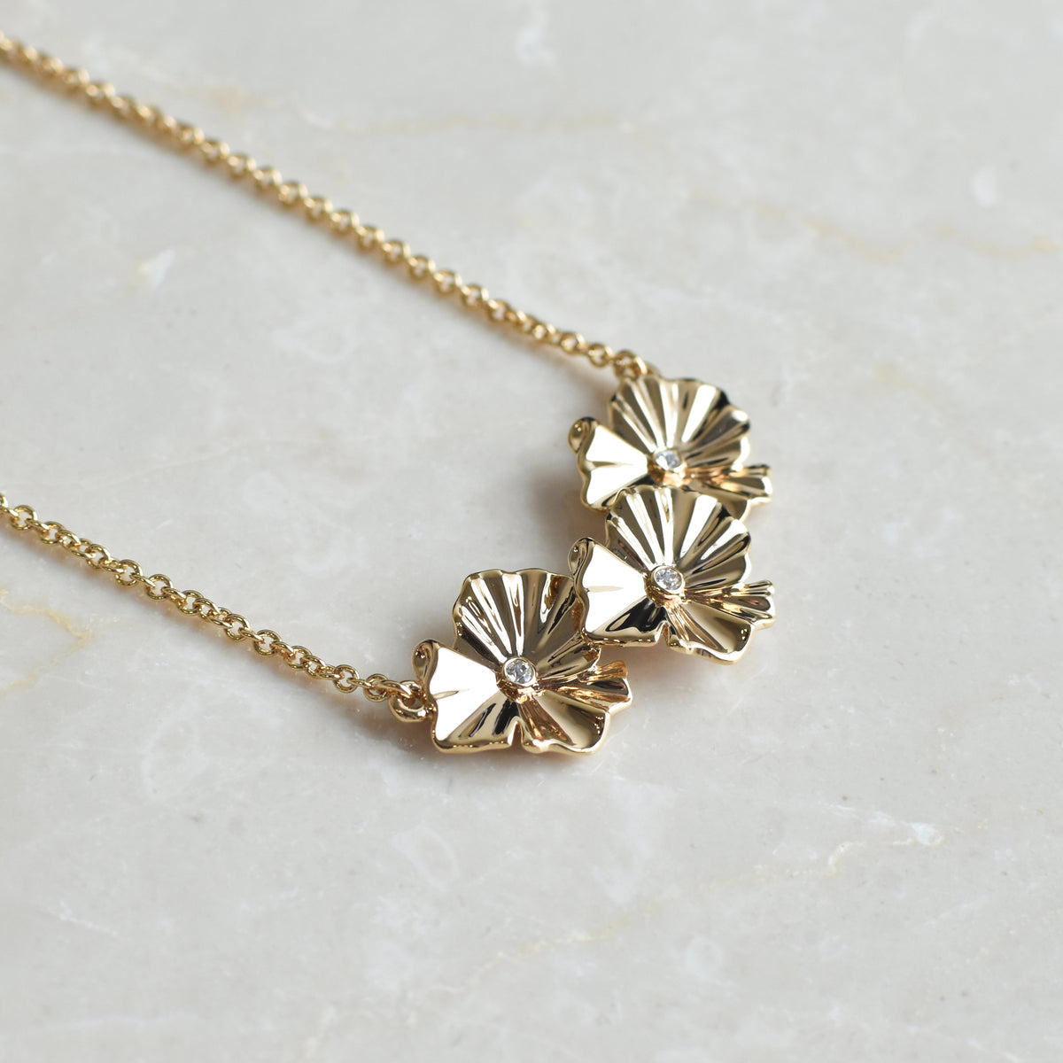 Botanical Flower Short Necklace