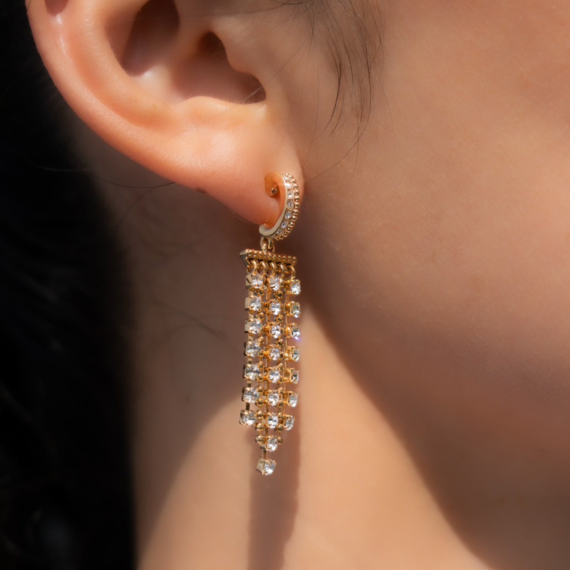 RIYO クリスタルチェーン ピアス