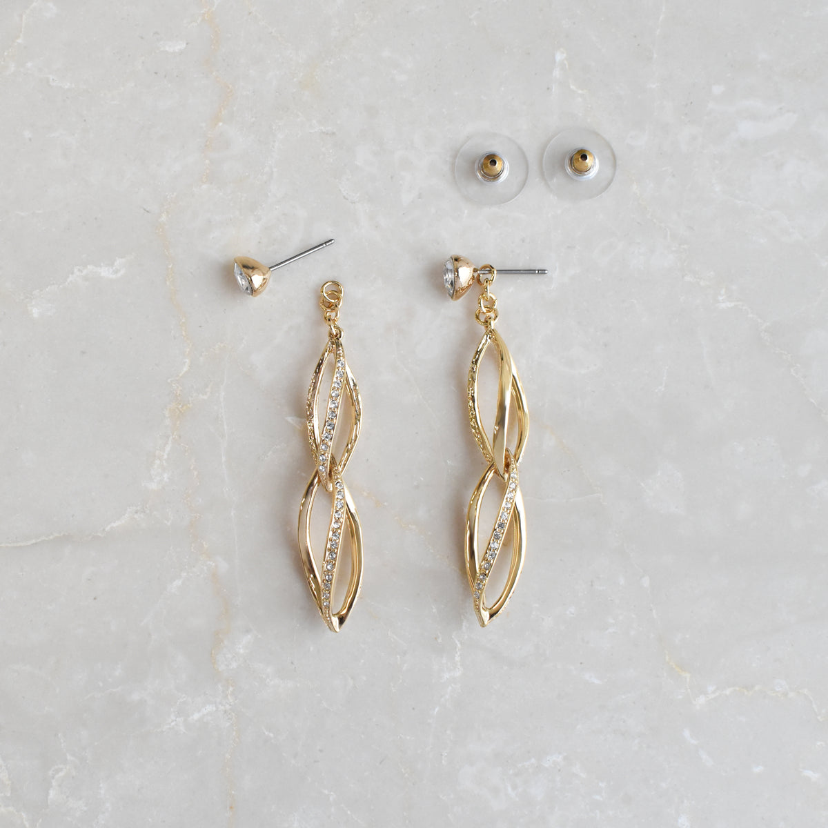 アジール ピアス