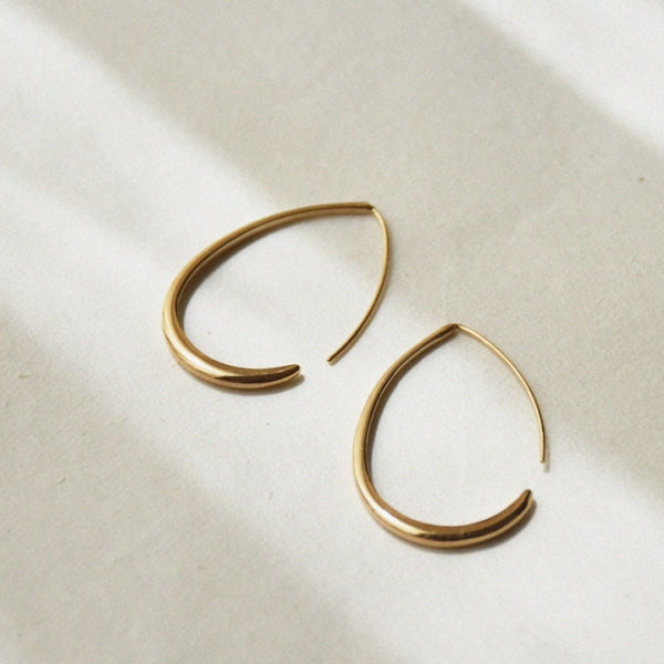 Tresor oval hoop earrings
