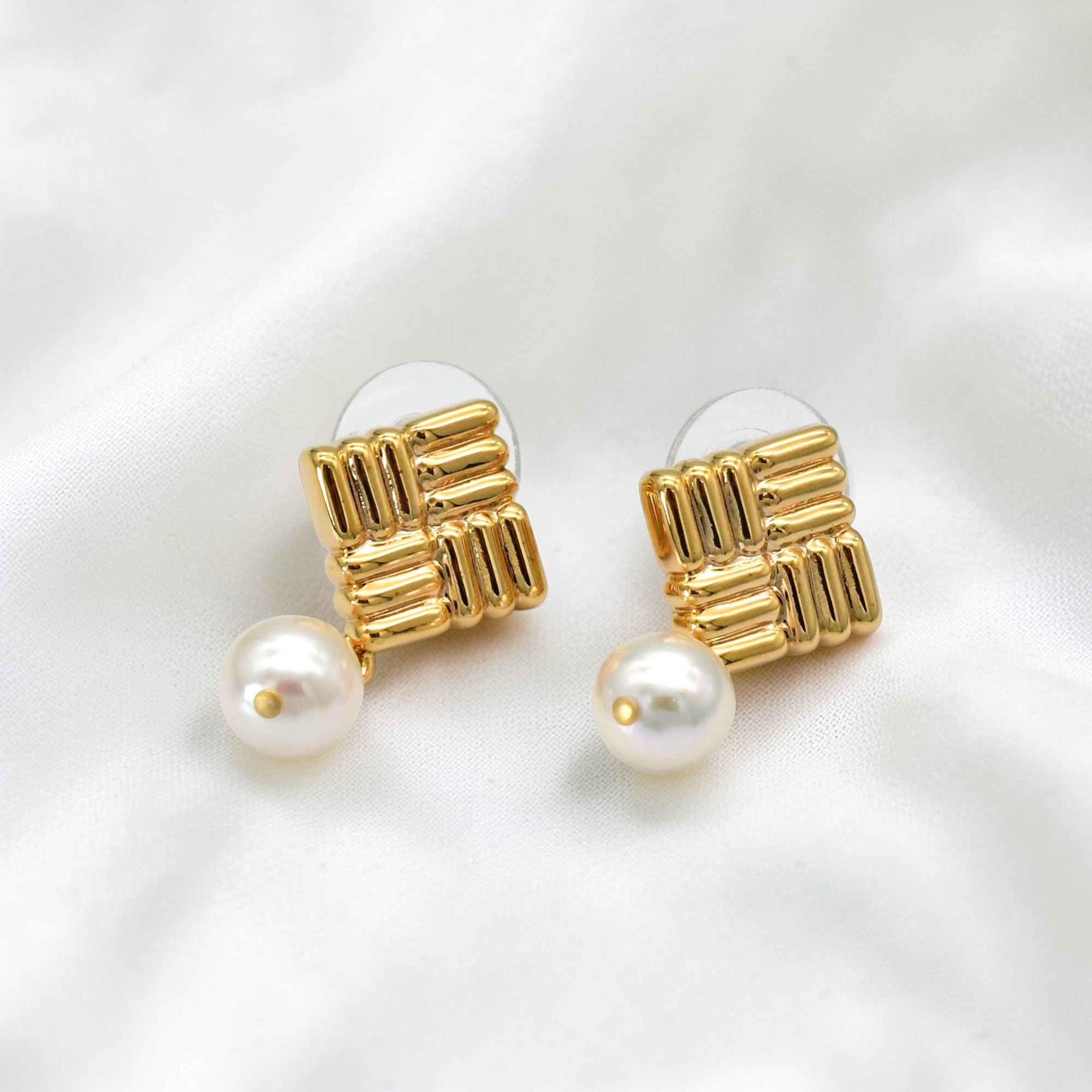 ワガラ 三崩し ピアス