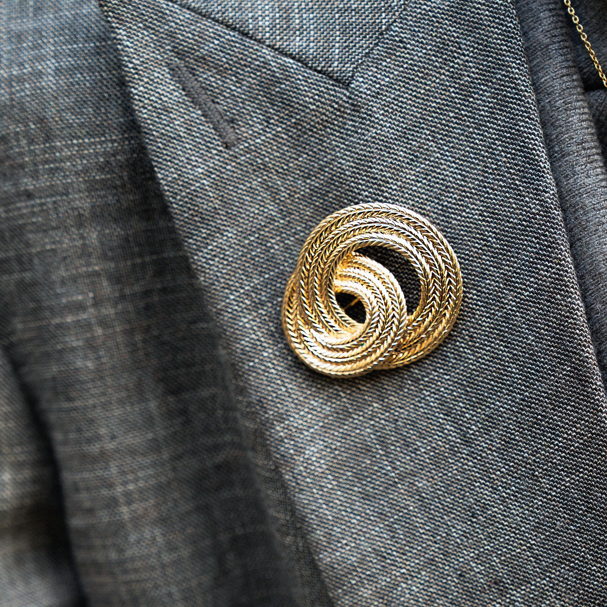 インタートワイン ブローチ