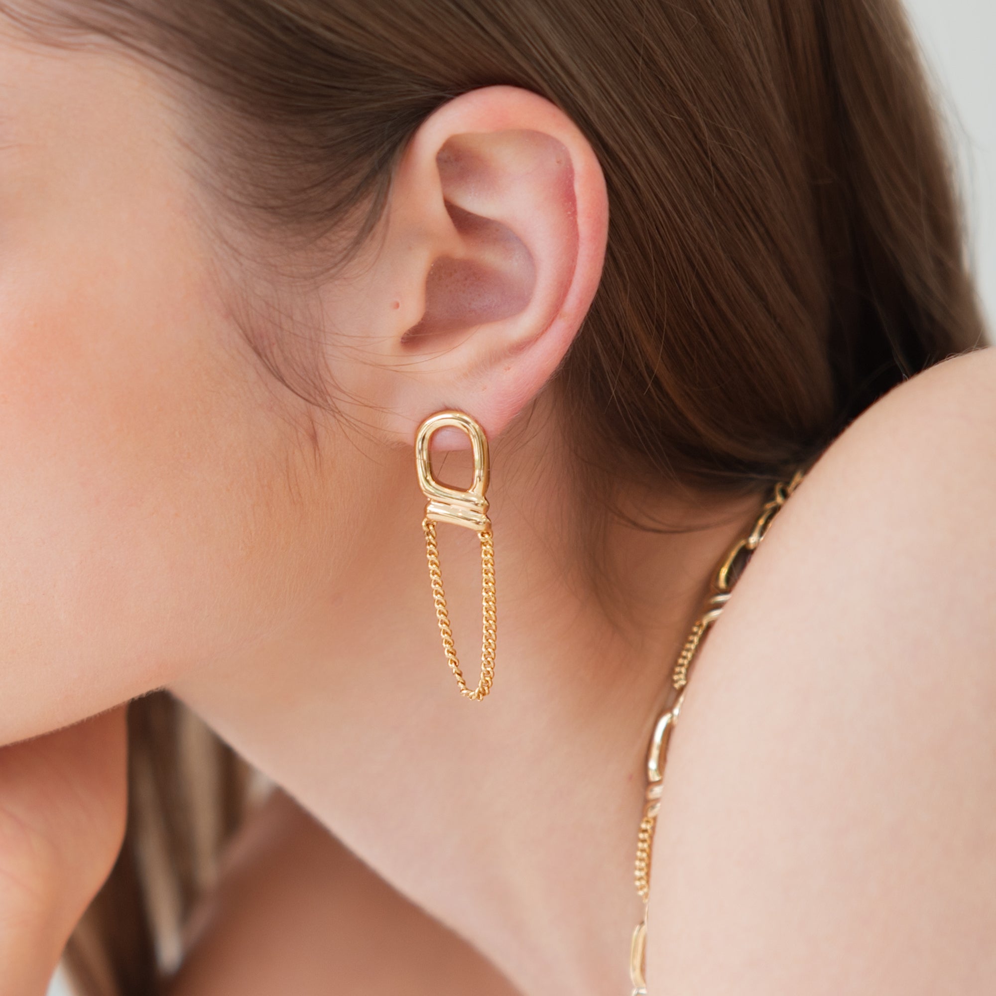 Chaine Long Pierced Earrings