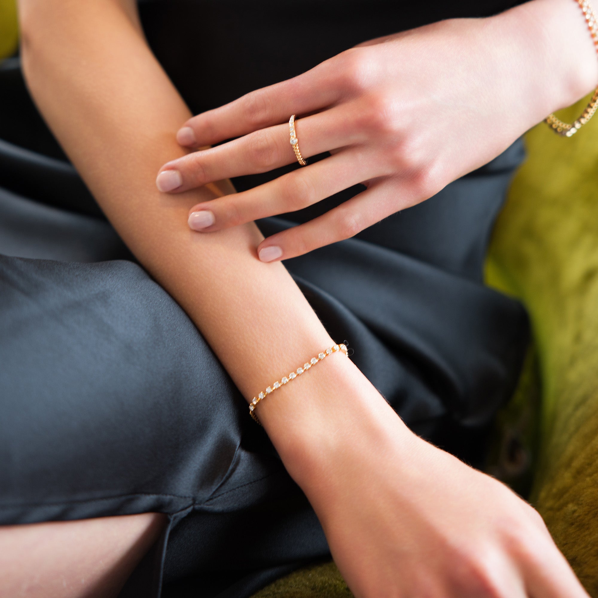 RIYO Crystal Ring