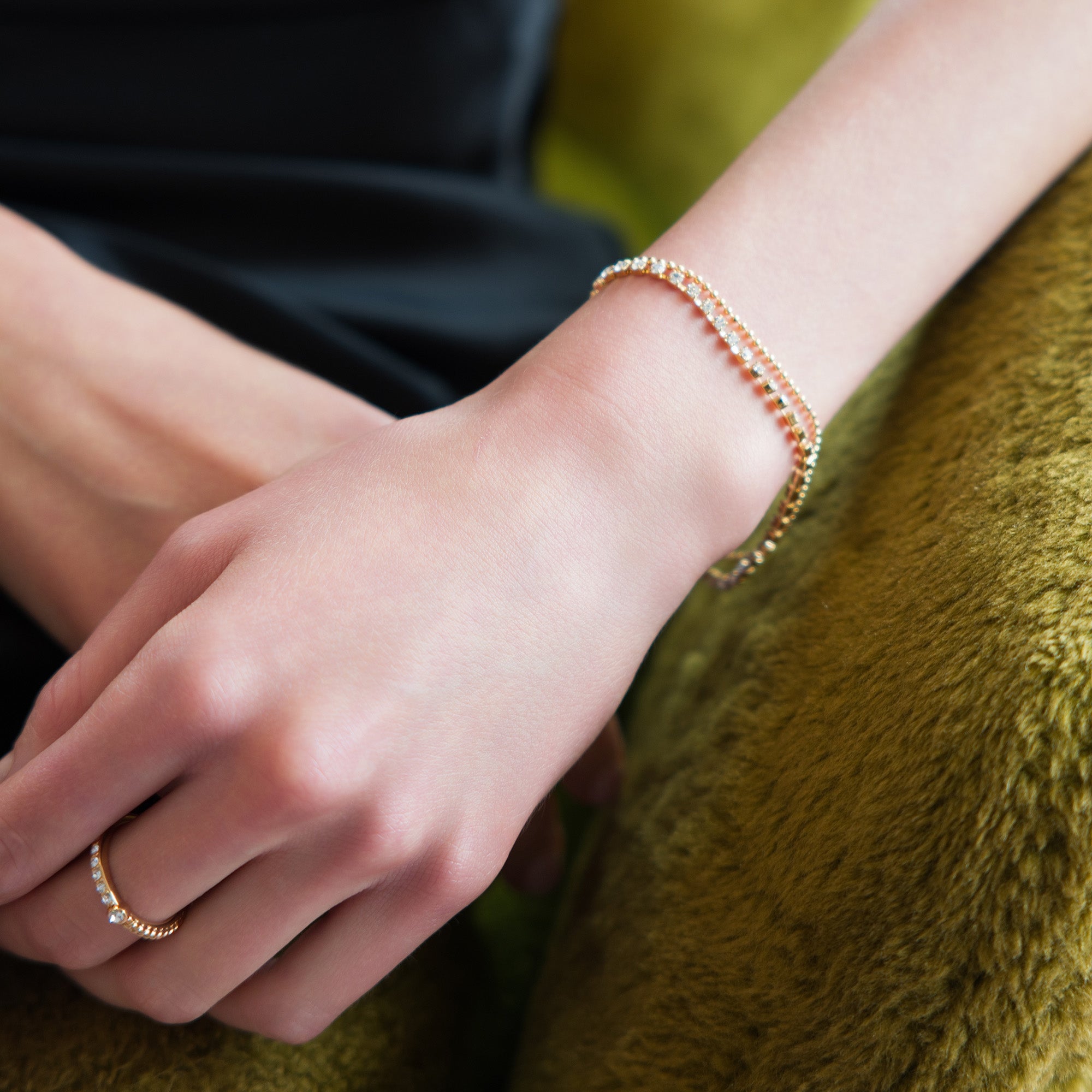 RIYO Crystal Ring